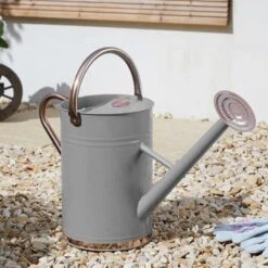 SG Watering Can - 9l -Machine Shop 3701 6847